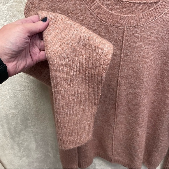 Legendary outfitters women’s pink knit sweater large cozy oversized - Picture 5 of 7